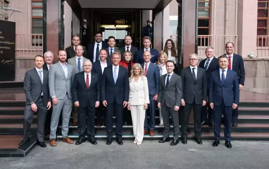 Bakan Güler, Jeff Flake'i Kabul Etti
