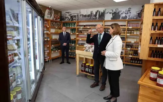 Eskişehir'de Üretici Marketler ile Yerel Üreticiler Destekleniyor