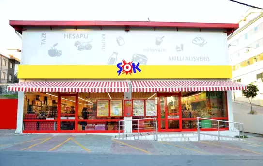 ŞOK Marketler 2025'te Büyümeye Devam Ediyor
