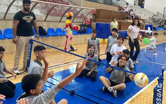 ALKÜ'de engellere dikkat çekildi