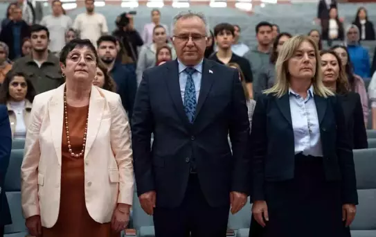 Hacettepe Üniversitesi'nden 'Anneyle Güçlü Aile' temalı panel