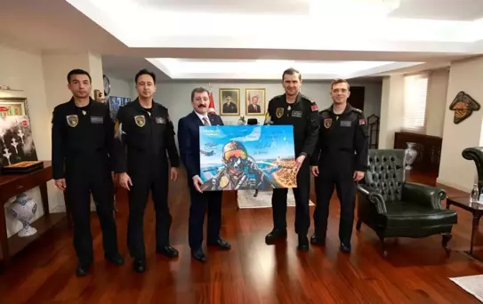 SOLOTÜRK ve Türk Yıldızları'ndan Vali'ye Ziyaret