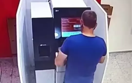 ATM'de 13 Bin Lira Çalındı