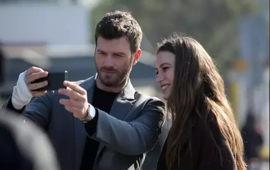 Kıvanç Tatlıtuğ'un yeni projelerden uzak kalmasının nedeni sonunda netlik kazandı