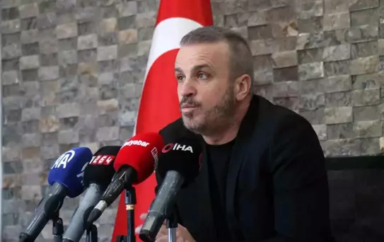 Sakaryaspor Başkanı Cumhur Genç, kulübün mali tablosunu açıkladı