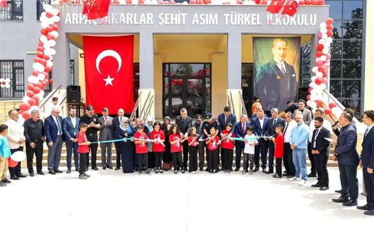 Vali Toros: ' Bir kahramanın mirasına, sadakatin ifadesidir'