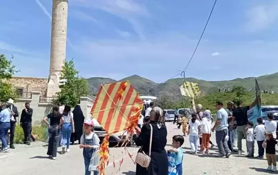 Elazığ'da Can Ekinç Yılmaz Anısına Duygusal Uçurtma Şenliği Düzenlendi