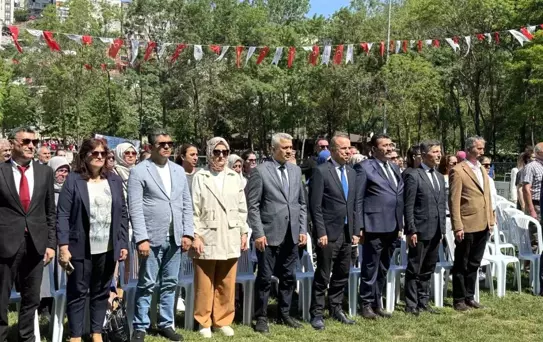 Kağıthane'de Lise Tanıtım Şenliği Düzenlendi
