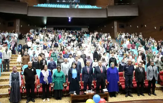 Uşak'ta Kur'an Kursları yıl sonu kapanış programları düzenlendi