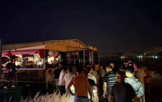Duba Restoran Akıntıya Kapıldı