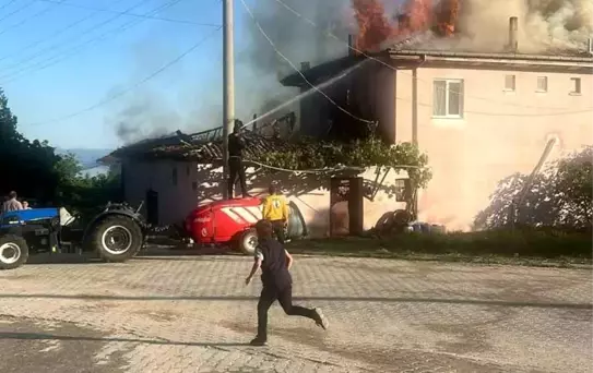 Eğirdir'de Yangın: Ahşap Ev Kül Oldu