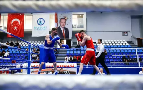 Bayburt'ta Boks Turnuvası Düzenlendi