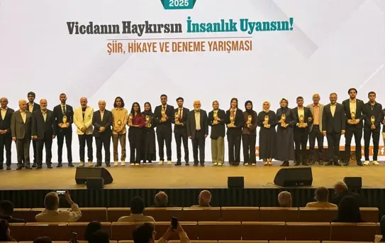 8. Mavera Ödülleri Sahiplerini Buldu: 'Vicdanın Haykırsın İnsanlık Uyansın'