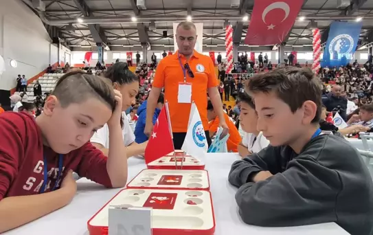 Kars'ta 7. Türkiye Akıl ve Zeka Oyunları Turnuvası Başladı
