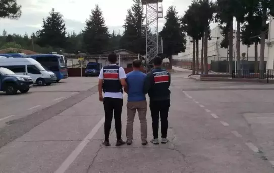 Gaziantep'te 14 Kaçak Göçmen ve 4 Organizatör Yakalandı
