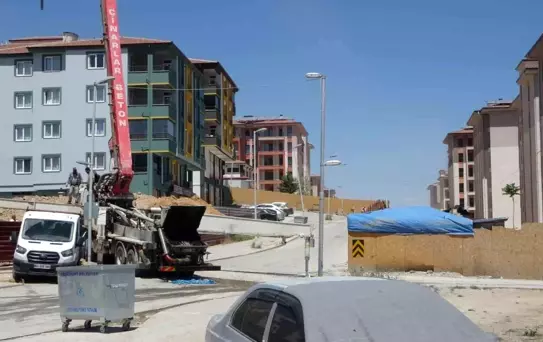 Malatya'da İşçi Çukura Düştü