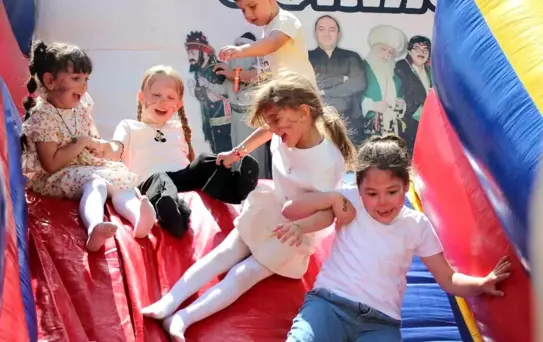 Akyazı'da 4-6 Yaş Kur'an Kursu Öğrencileri İçin Mezuniyet Şenliği Düzenlendi