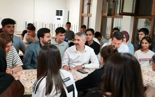 Gençlerle Adalet ve Bilim Üzerine Söyleşi