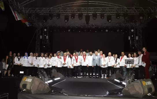 Çubuk'ta Turşu Festivali Renklendi