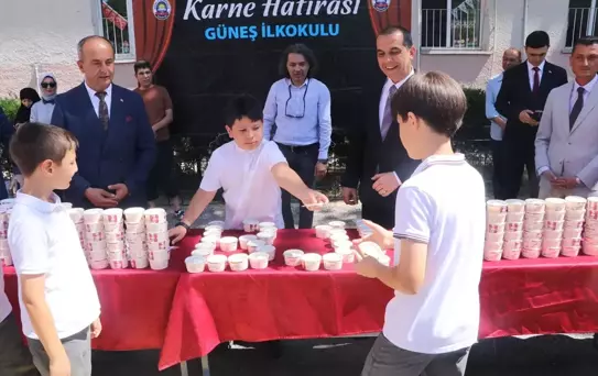 Yavuz Çetiner'den Dondurma İkramı