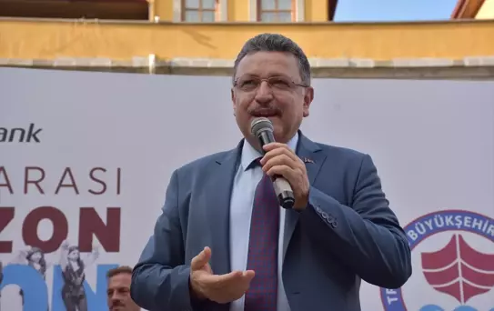 '3. Uluslararası Trabzon Horon ve Müzik Festivali' sürüyor