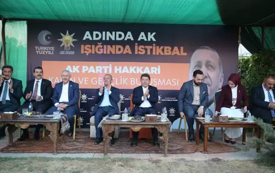 Adalet Bakanı Tunç, Hakkari'de 'Kadın ve Gençlik Buluşması' programına katıldı Açıklaması
