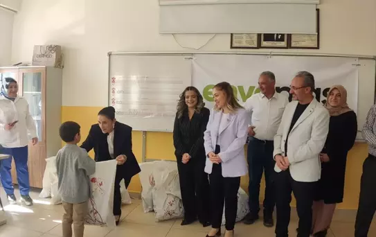 Ağın'da 100 Öğrenciye Mont Yardımı