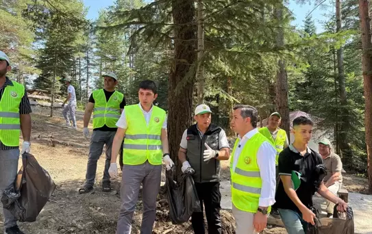Alaçam'da Doğa Temizliği Yapıldı