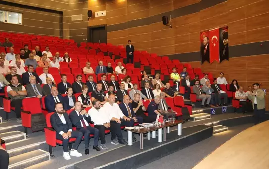 Vali Bakan, Muhtarlarla Toplantı Düzenledi