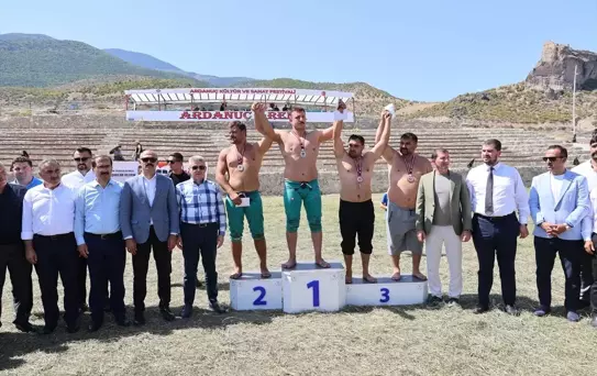 Ardanuç Kültür Sanat Festivali'nde Güreş Heyecanı