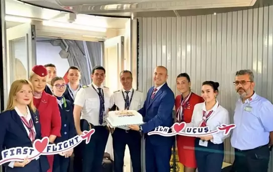 Dalaman'a Tiran'dan İlk Turist Uçuşu