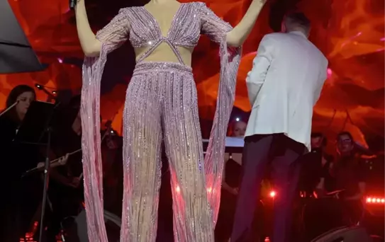 Aşkın Nur Yengi Senfonik Konser Verdi