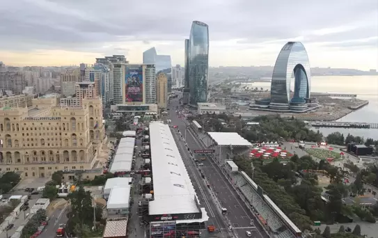 Bakü'de Formula 1 Heyecanı