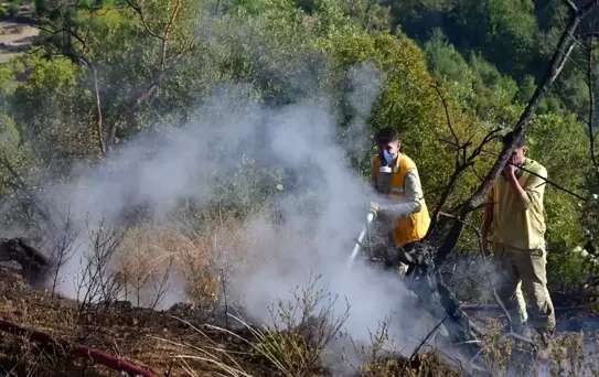Kepsut'ta Kaza Sonrası Yangın Kontrol Altına Alındı