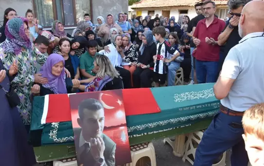 Gönen'deki Fabrika Yangınında 2 Kişi Hayatını Kaybetti