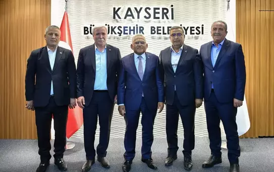 Büyükkılıç'tan Yerel Başkanlarla Toplantı