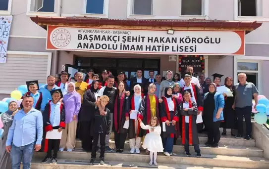Başmakçı'da mezuniyet töreni yapıldı