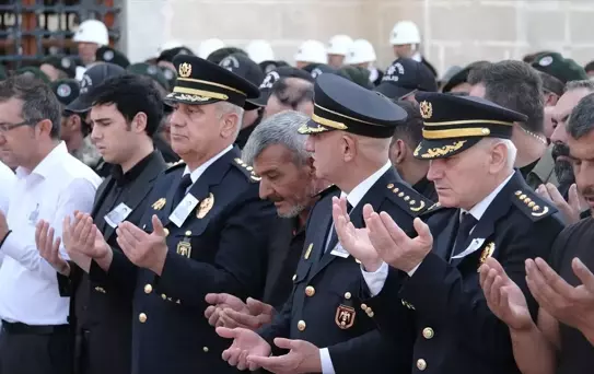 Kazada Hayatını Kaybeden Polis Memuru Defnedildi