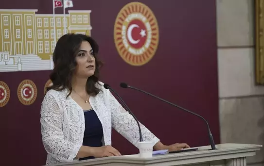 Kılıç Koçyiğit'ten Deprem ve Yangın Eleştirisi