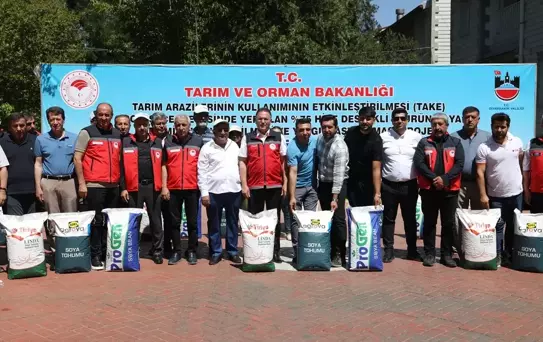 Diyarbakır'da Çiftçilere Soya Tohumu Desteği