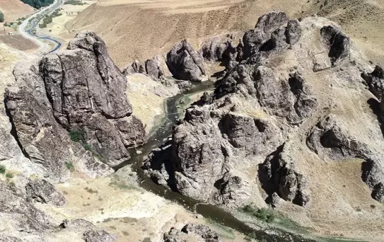 Kızılağaç Kanyonu'nda Doğa Temizliği