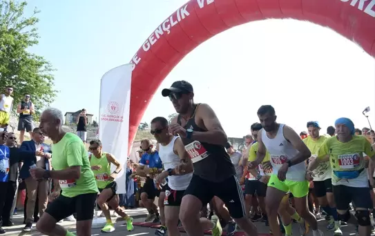 Tarihi İpekyolu Trail Koşusu Düzce'de Yapıldı