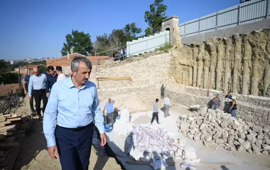 Muradiye Mevlevihanesi Yeniden Hayat Buluyor