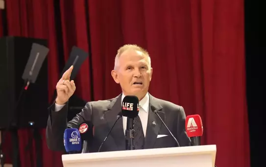 ERÜ İletişim Fakültesi Mezuniyet Töreni Düzenlendi