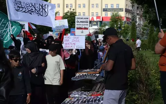 Erzurum'da Gazze'ye destek yürüyüşü yapıldı