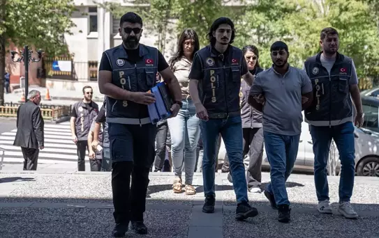 5 İl'de Dolandırıcılık Operasyonu: 6 Gözaltı
