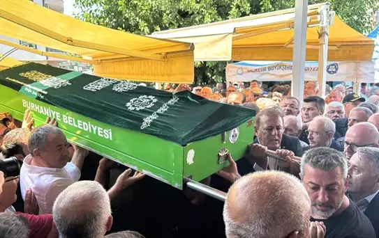 Kemal Kılıçdaroğlu'nun ikiz kardeşi son yolculuğuna uğurlandı