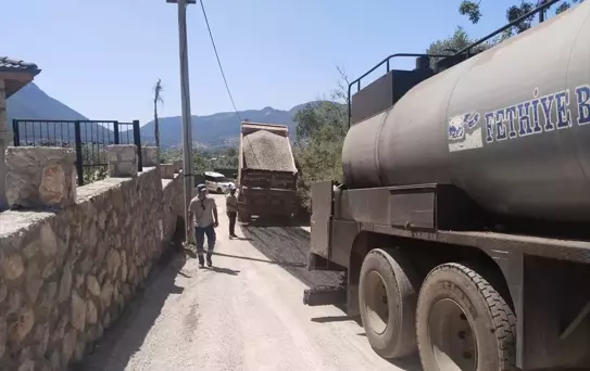 Fethiye'de Asfalt Çalışmaları Hızla Devam Ediyor