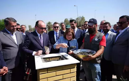 Gaziantep Büyükşehir, Bağdat'taki Türkiye Bahçesi'ne 5 bin fidan hediye etti