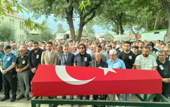 Kalp Krizinden Hayatını Kaybeden Polis Memuru Uçar Defnedildi